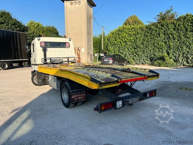 Takelwagen NISSAN NISSAN M I L50 PER SOCCORSO STRADALE