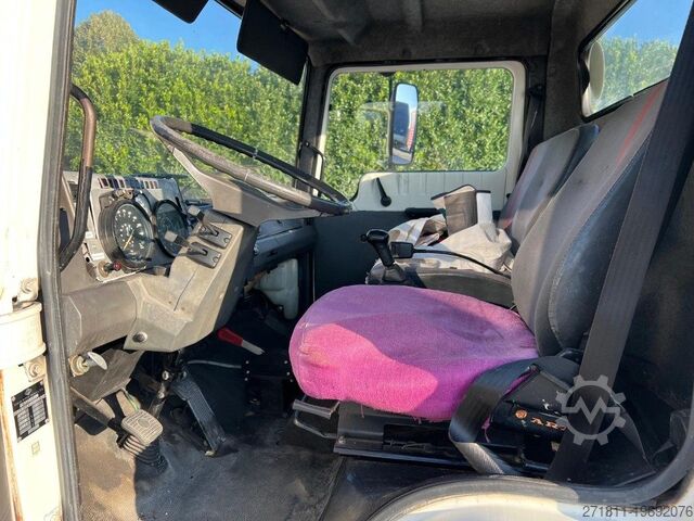 Takelwagen NISSAN NISSAN M I L50 PER SOCCORSO STRADALE