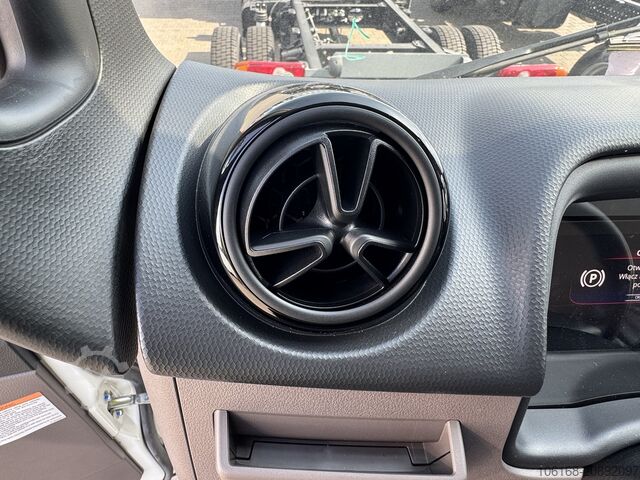 LKW-Fahrgestell Fuso CANTER 6C18 4X4 Fahrgestell