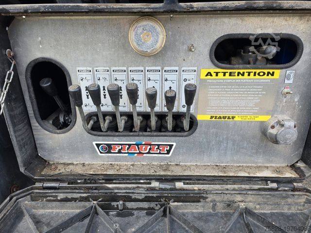 Dépanneuse SCANIA mit  Schiebeplateau Fiault + 2x Seilwinde