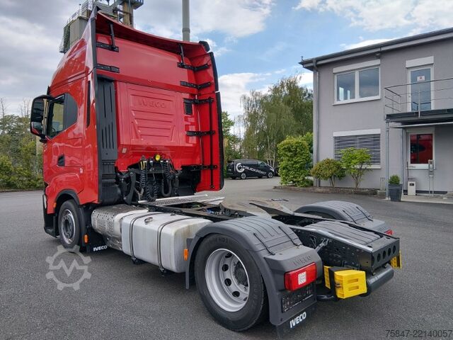 Zapreminski vučni traktor Iveco S-Way AS 440 S 46 T/FP LT Navi ACC