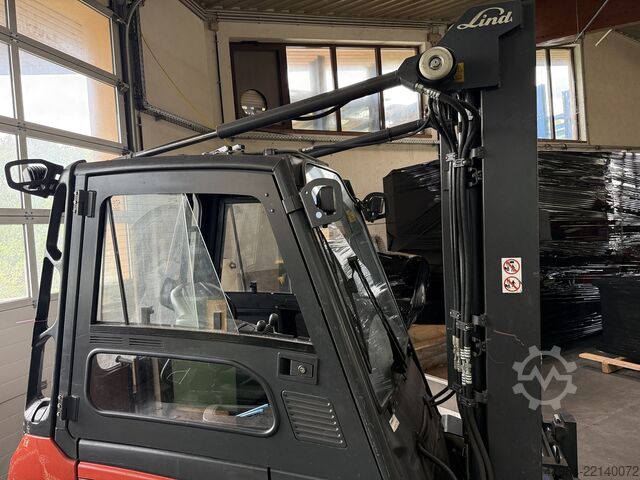Heftruck LINDE E 30-01
