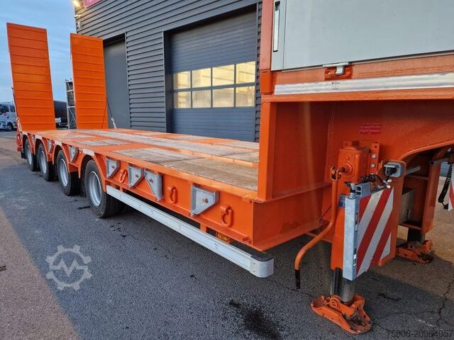 Semi-remorque pour matériaux longs Kaiser PORTE ENGINS 4 ESSIEUX