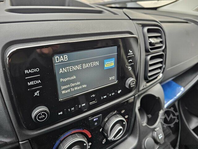 Prilagođeni kombi Fiat Ducato 35 140 L2H1 260° Kamera PDC Visibility