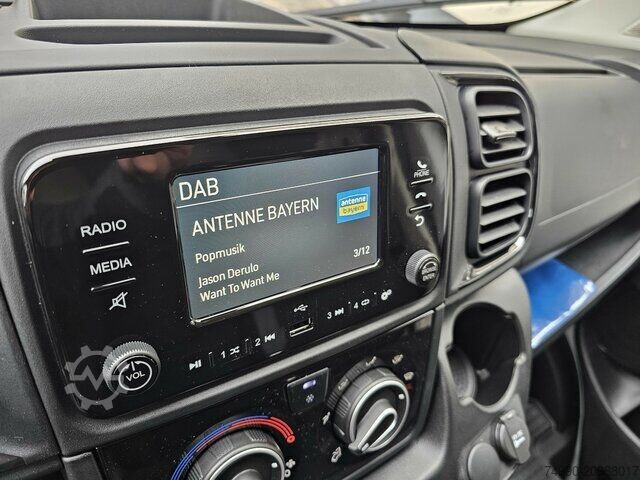 Prilagođeni kombi Fiat Ducato 35 140 L2H1 260° Kamera PDC Visibility