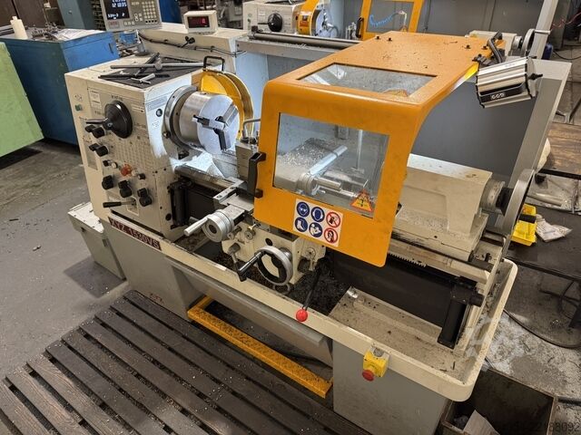 Handbediende vlakbed-draaibank met gap-bed XYZ 1530VS x 730mm