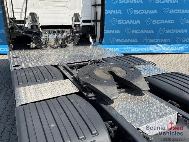 Standard dragbil Scania S 560 A6x2/4NB RETARDER FULL AIR PTO SLIDE DISH