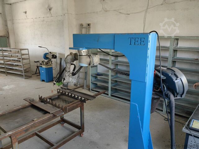 Endüstri̇yel robot Universal Robots 10e