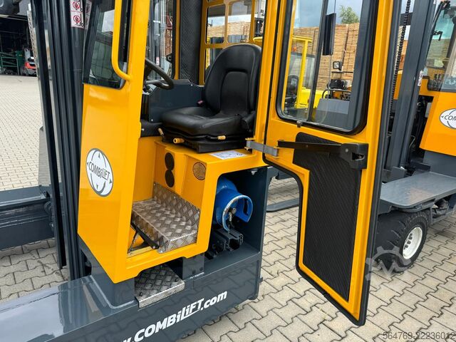 Carrello elevatore a 4 direzioni Combilift C3000/Triplex 5500 mm /Perfect condition