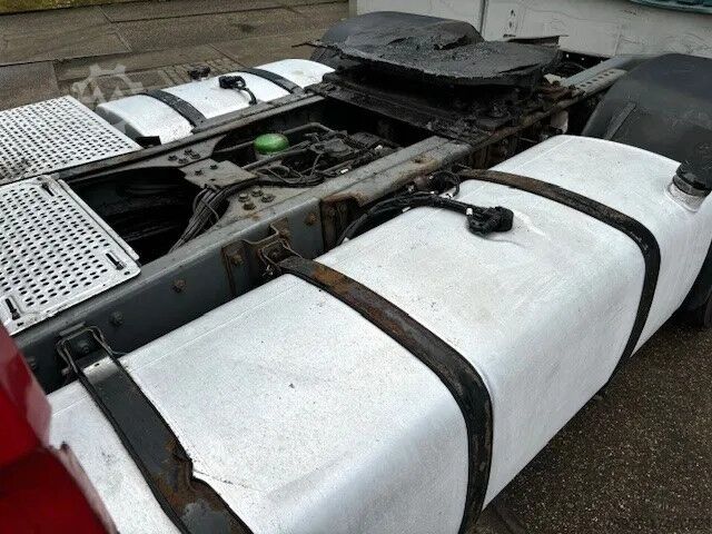 Standaard-SZM DAF XF 105.460 SPACECAB (ZF16 MANUAL GEARBOX / MX-B...