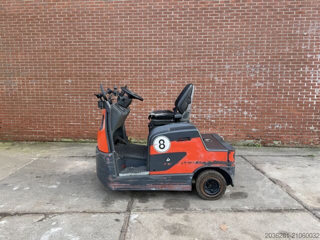 Vontatási traktor Linde P80