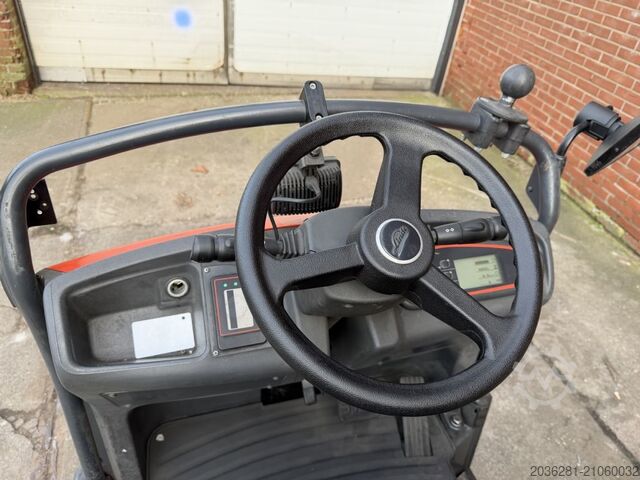 Vontatási traktor Linde P80