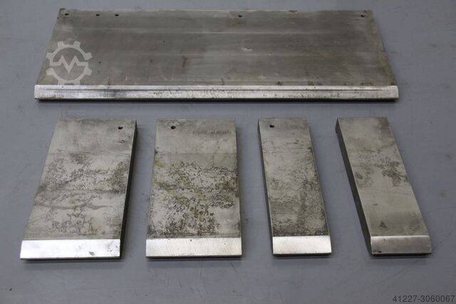 Delat pressbromsverktyg unbekannt Länge 1570 mm