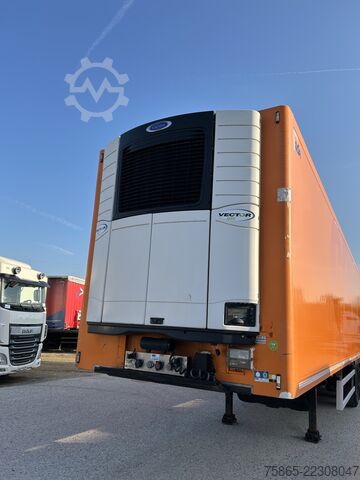 Gekoeld/bevroren transport SOR Iberica SOR-S3E / Carrier Vector 1550 / Kuhl Koffer / L...