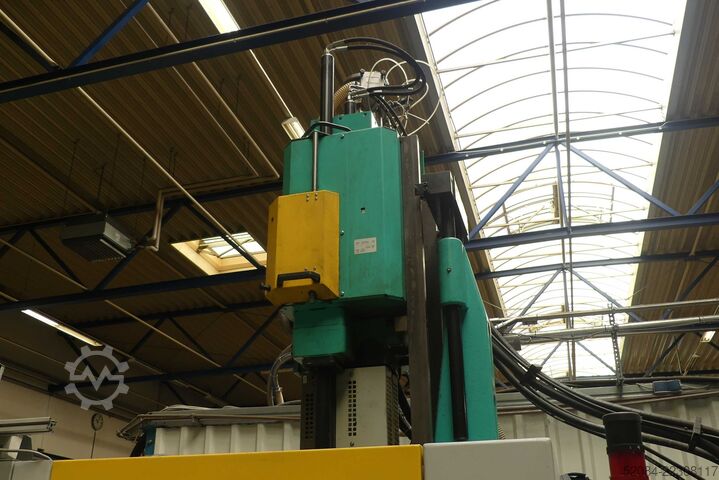ARBURG Allrounder sprøjtestøbemaskine Arburg Allrounder 1500T 2000-400