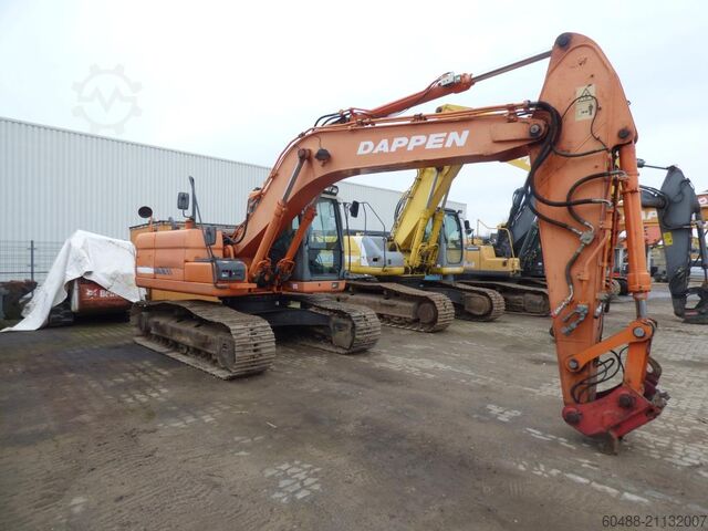 Hidrolik paletli ekskavatör DOOSAN DX180LC