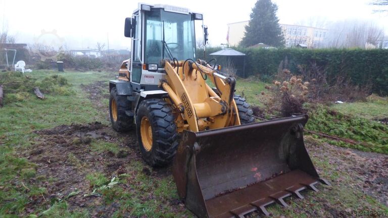 Yükleyici LIEHERR 508