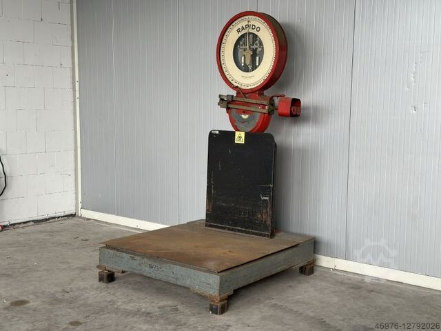 Palettenwaage Nostalgiewaage Rapido-Werke / Neigungswaage / Abm.: 1.250 x 1.360 x 2.250 mm (BxTxH)