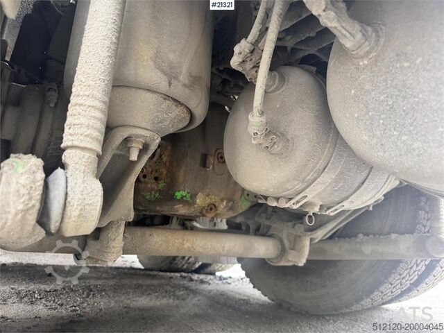 Standard tractor Volvo FH16 660 6x4 Truck w/ Hydraulics.