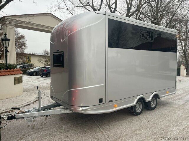 Veewagen Steinsberger Anka 2 Pferdeanhänger mit Wohnung