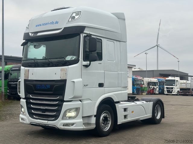 Standard tractor unit DAF XF530 FT SSC ACC LDWS Standklima 2 Tank Retarder