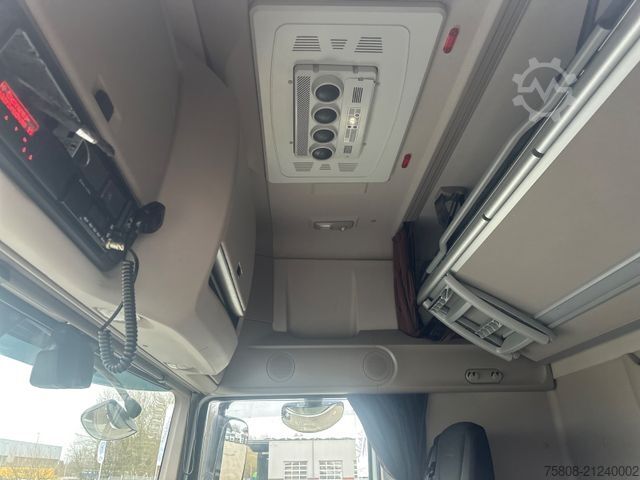 Standard tractor unit DAF XF530 FT SSC ACC LDWS Standklima 2 Tank Retarder