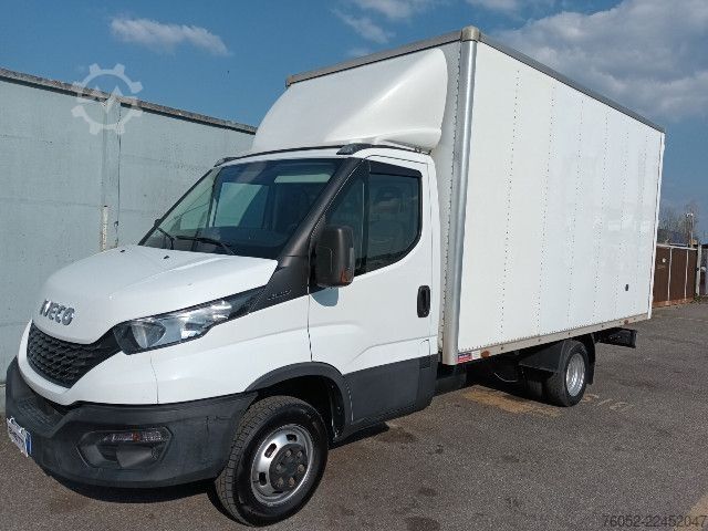 Chassi de caminhão IVECO LEGGERI 35C14