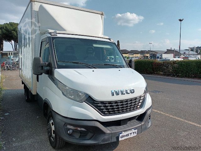 Chassi de caminhão IVECO LEGGERI 35C14