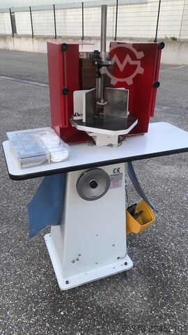 Elektrische Rondhoek machine Karl Tranklein TK 100