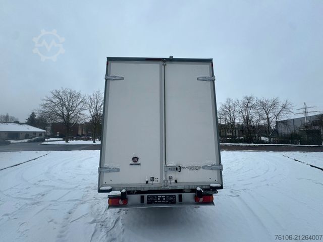 Skříňová dodávka FIAT Ducato Koffer *Navi*Kamera*TÜV neu*Länge 4,20m