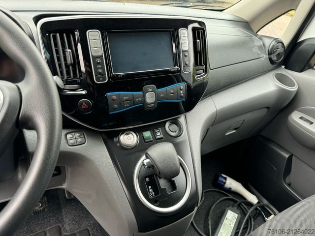 Furgoneta NISSAN e-NV200 Automatik *Klima-aut.*3 Stück auf Lager*