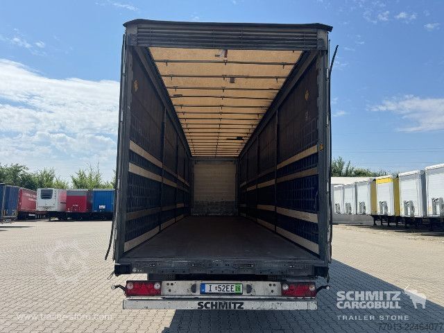 Otevřený návěs s plachtou Schmitz Cargobull Curtainsider Mega