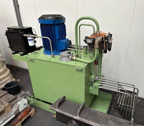 Hydraulic forming press for shipyard bottoms van de GRAAF hydr. Umformpresse 500 to