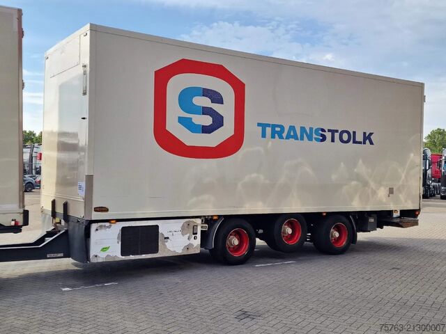 Gekoeld/bevroren transport Scania R580 Topline 6x2*4 Frigo + Burg trailer - Retar...