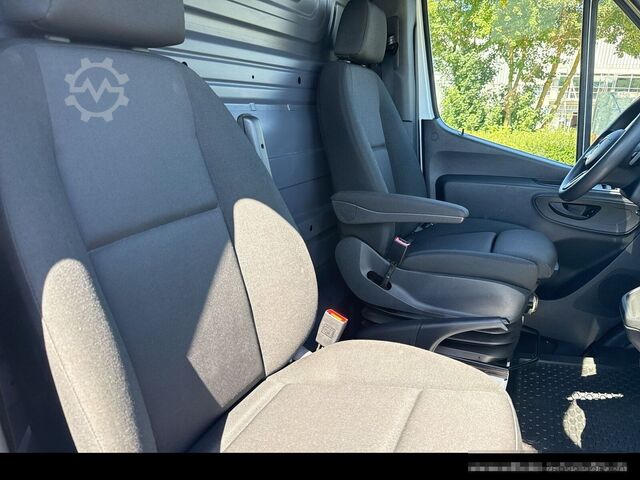 Bestelwagen MERCEDES-BENZ Sprinter 319 4x4/SCHWINGSITZ/KAMERA/AHK3,50TO