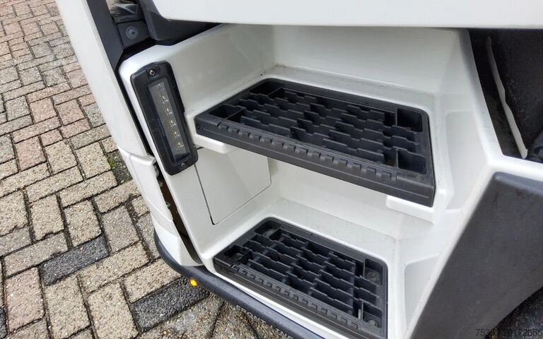 Standaard-SZM Renault T HIGH 520 4x2 - 13 LITER - VOITH RETARDER - SP...