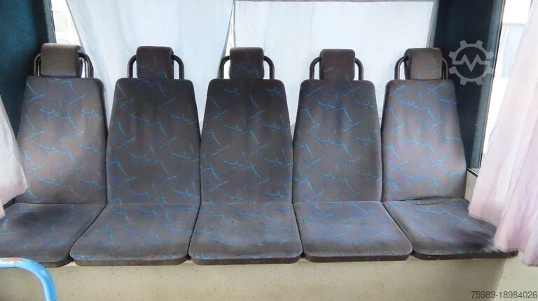 Mercedes-Benz 815 D 31 mesta! Ručno ubrizgavanje Mercedes-Benz 815 D 31 places! Manual injection