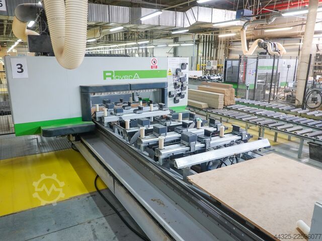 Centra obróbcze ze stołem konsolowym BIESSE ROVER A 1232