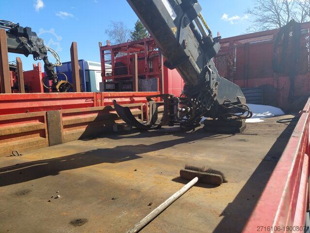 Teleskoplastare Sisu E11M