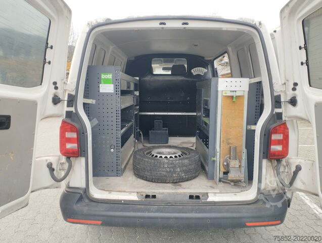 Skříňová dodávka VW T 6 2,0 TDI BlueMotion Werkzeugregale
