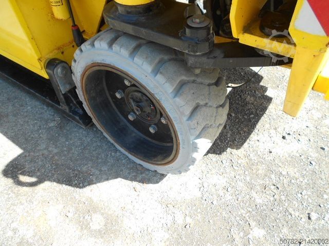 Munkaplatform  Hollandlift HL190E12, AH 19 m