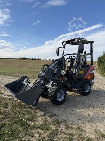 Manipulador telescópico FARMER 906T Kingway FARMER 906T