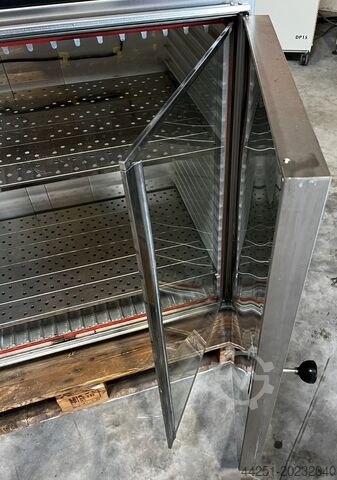 Inkubator topli ormar laboratorijski Memmert B60