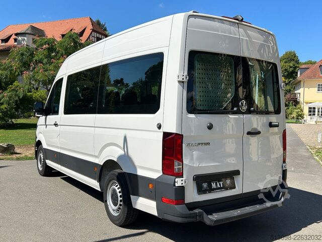 Minibusz VW CRAFTER 6 SITZER KLIMAAUTO. ACC NAVI KAMERA PDC