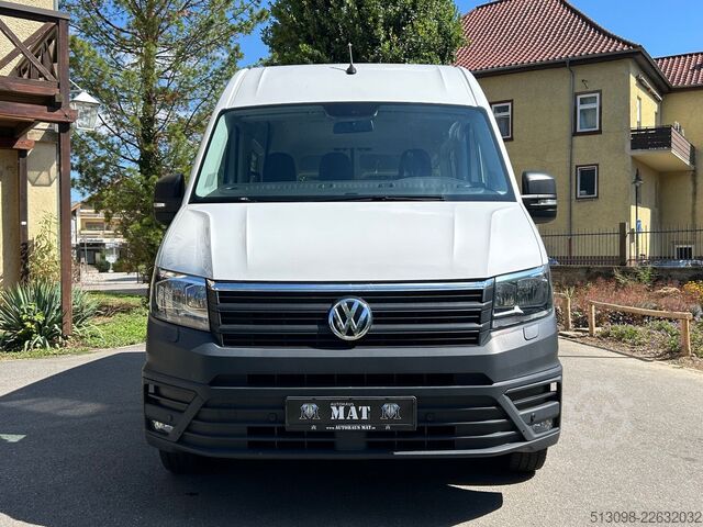 Minibusz VW CRAFTER 6 SITZER KLIMAAUTO. ACC NAVI KAMERA PDC