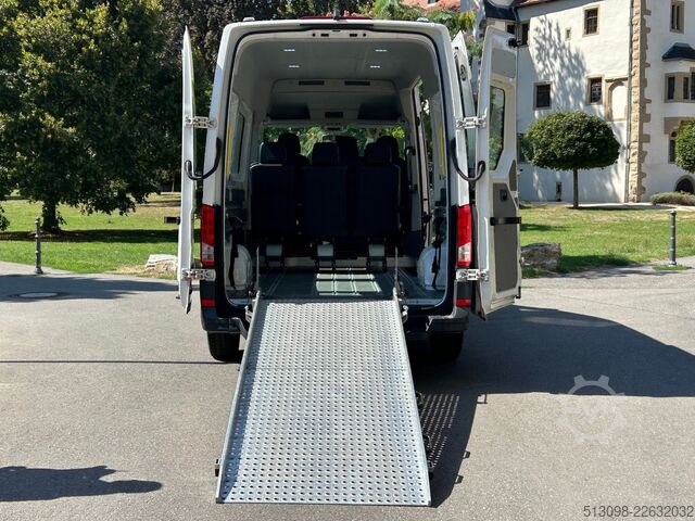 Miniautocarro VW CRAFTER 6 SITZER KLIMAAUTO. ACC NAVI KAMERA PDC