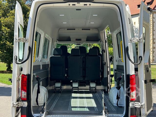 Miniautocarro VW CRAFTER 6 SITZER KLIMAAUTO. ACC NAVI KAMERA PDC