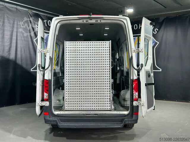 Miniautocarro VW CRAFTER 8 SITZER KLIMAAUTO. ACC NAVI KAMERA PDC