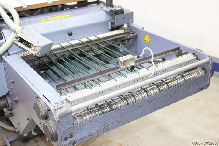 Horizontale stapellevering met persen - markering Heidelberg SBP 46.D + MKE.D