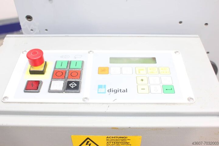 Horizontale stapellevering met persen - markering Heidelberg SBP 46.D + MKE.D